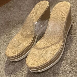 Women's Tan Wedge Sandals